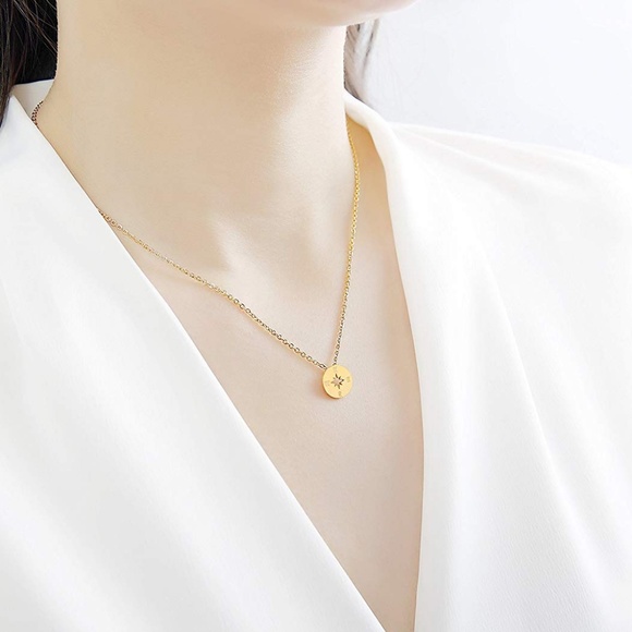 ❤️4 for $20 Sale❤️ New hot Compass necklace - Picture 4 of 6